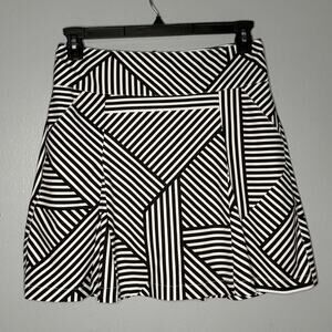 GGblue Luxe Sport Size 6 Skort Athletic Skirt Golf Tennis Pickleball Black White